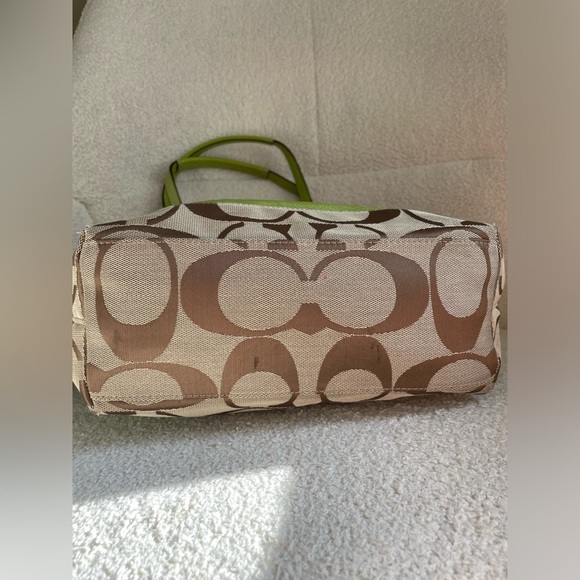 Vintage Coach Signature Stripe Tote Bag, style, in khaki and apple green NWOT - Picture 7 of 13